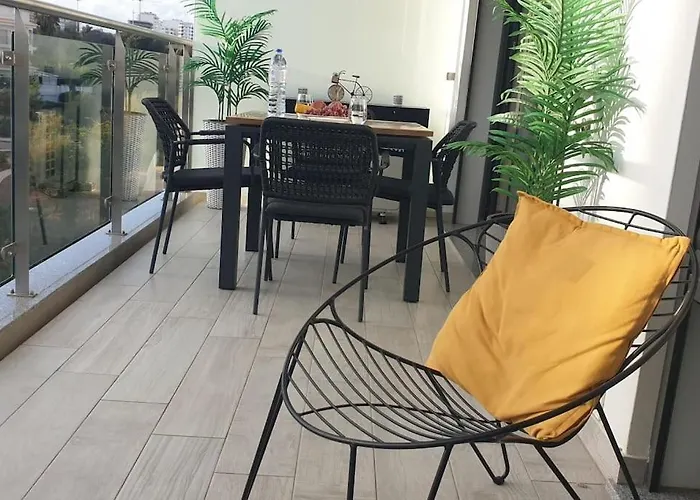 Charming Monte On Floor. Apartmán