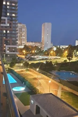 Charming Monte On Floor. 波尔蒂芒