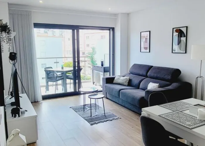 Charming Monte On Floor. 公寓