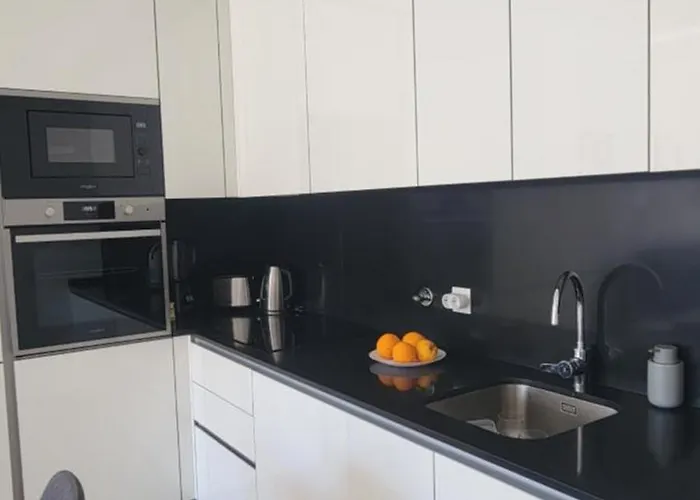 Charming Monte On Floor. Lägenhet